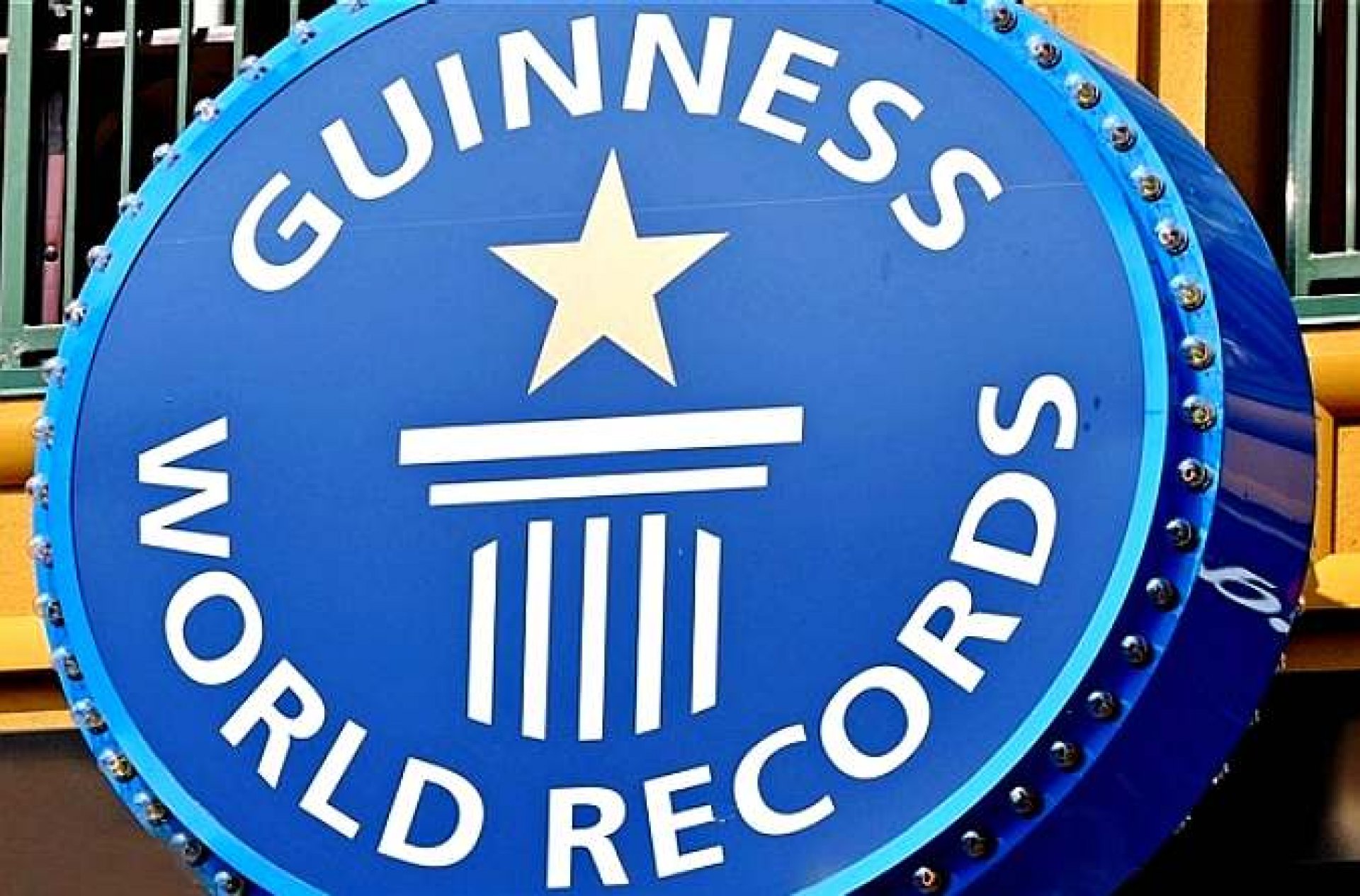 guinness sign lights blue white world record trade mark dust up 78357800
